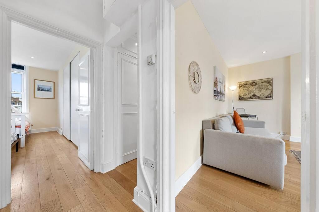 Spacious Sleep 11 With Terrace In Earls Court Ec99 London Kültér fotó