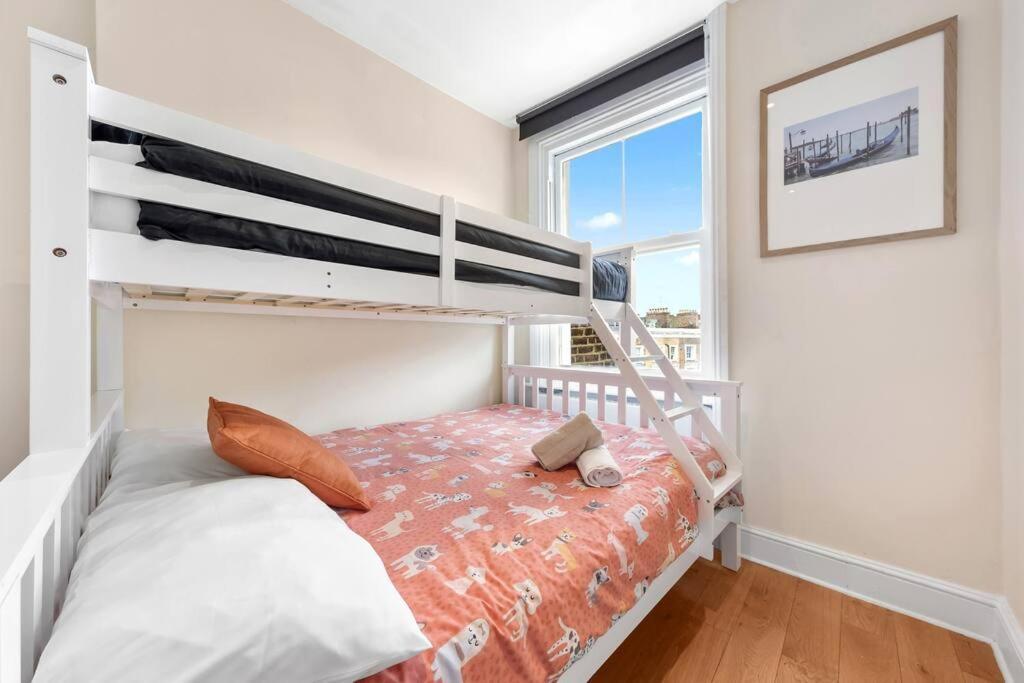 Spacious Sleep 11 With Terrace In Earls Court Ec99 London Kültér fotó